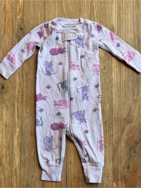 Moon and Back by Hanna Andersson Baby Lavender Cat Print One-Piece Pajamas 0-3m